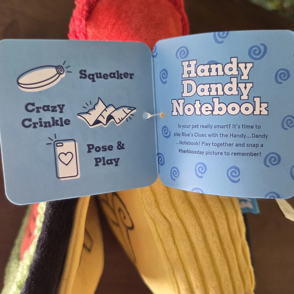 NWT Bark Box Blues Clues Handy Dandy Notebook Sz LG Dog Toy Crinkle Squeaker